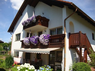 Terrassenwohnung mit Markise