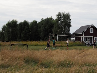 Fussball- und. Volleyball- Spielfelder