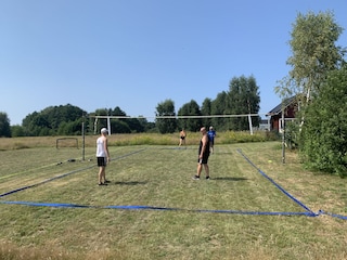 Fussball- u. Volleyball- Spielfelder