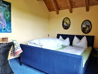 Schlafzimmer III