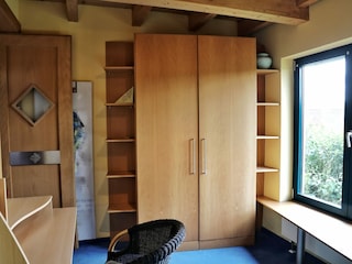 Kleiderschrank Schlafzimmer III