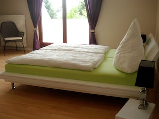 1.Schlafzimmer m.Meerblick-Balkon