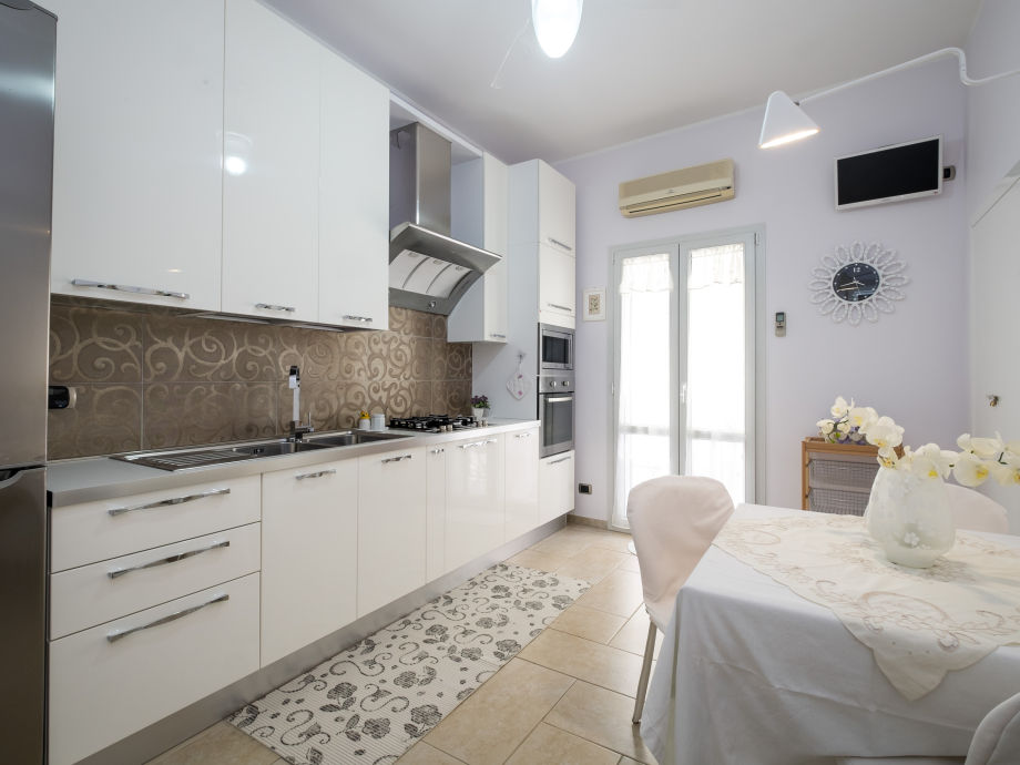 ferienwohnung casa savoia, cefal u00f9, sizilien firma mediterranea sicilia frau rosalba provenza Küche Standardmaße ~ ferienwohnung casa savoia, cefal u00f9, sizilien firma mediterranea sicilia frau rosalba provenza