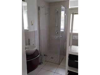 Badezimmer incl. Dusche