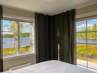 Fantastischer Seeblick aus dem Schlafzimmer