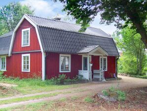 Holiday house 4 Personen Ferienhaus in HALLABRO - Backaryd - image1