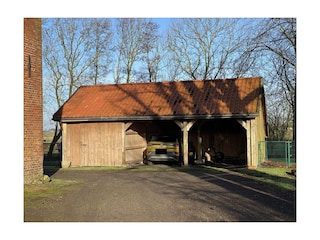 Ihr Carport für 2 Autos und mit dem Raum für Räder