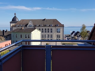 Blick zum Meer vom Balkon