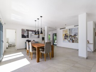 Villa Santa Ponsa Features 19