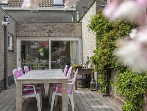 Vintage Villa in Knokke-Heist Near Beach