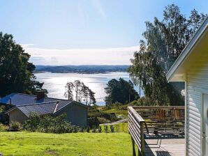 Holiday house 4 Personen Ferienhaus in Höviksnäs - Varekil - image1