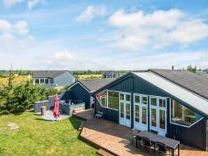 10 person holiday home in Brovst-By Traum