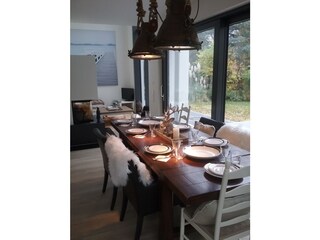 Essbereich zum Kamin