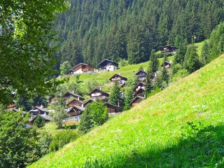 Im Sommer mit dem Auto erreichbar.