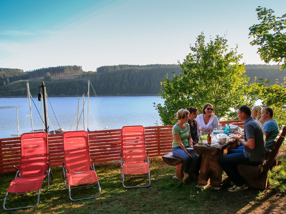 Grillplatz am Seeufer