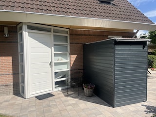 Building entrance with equipment room