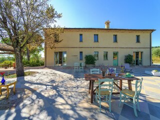 Villa Barchi Outdoor Recording 12
