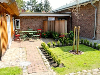 südliche zum Bodden ausgerichtete Terrasse