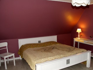 Schlafzimmer 2