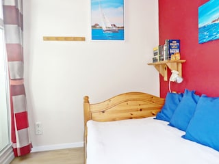 Kinderzimmer mit getrennten Betten