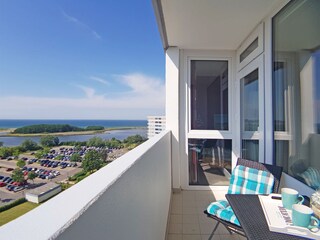 möblierter Balkon mit Ostseeblick