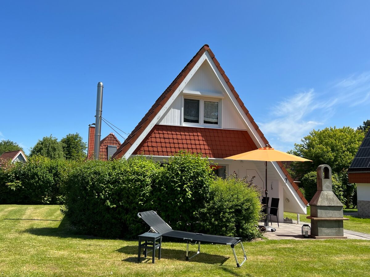 Außenansicht Garten und Terrassenlage (Westseite)