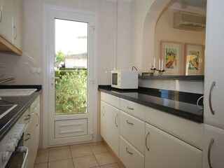 Villa Oliva Features 24