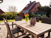 Terrasse mit Blick auf den alten Deich