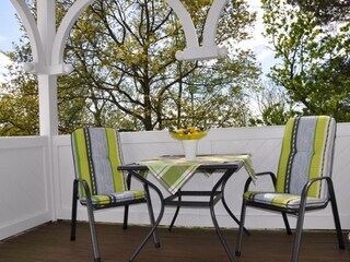 Balkon mit 3 Sitzmöglichkeiten