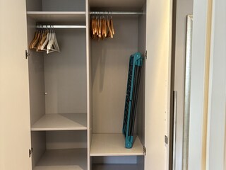 Kleiderschrank