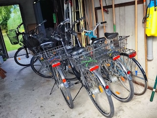 Fahrräder in der Garage