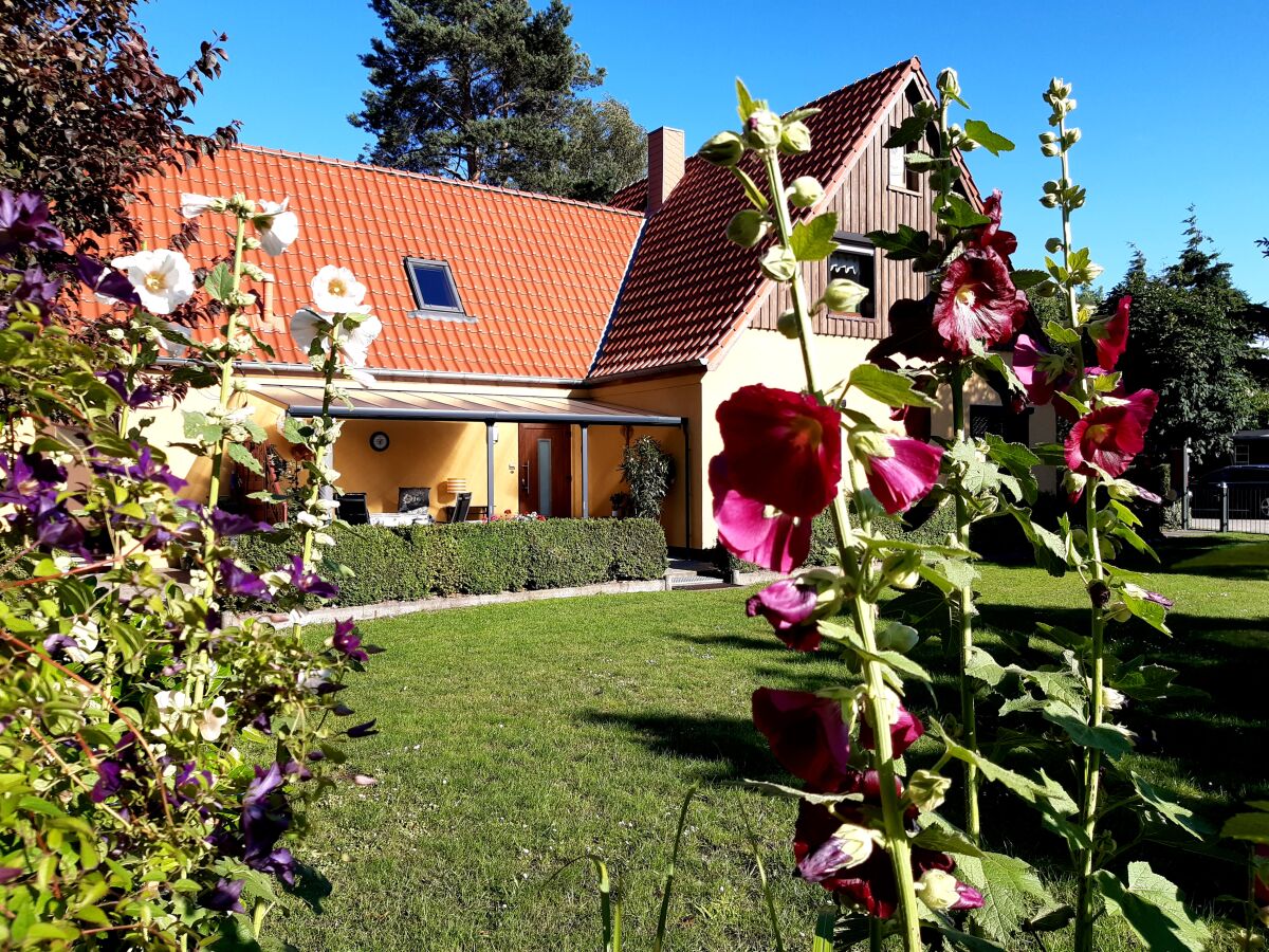 Unser Haus - Blick von der Gästeterrasse