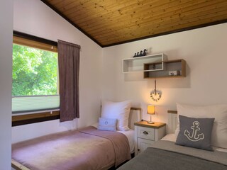 Schlafzimmer 2