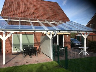 überdachte Terrasse Häuser Kati und Rosa