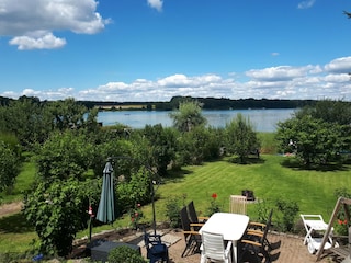Garten mit Zugang zum See