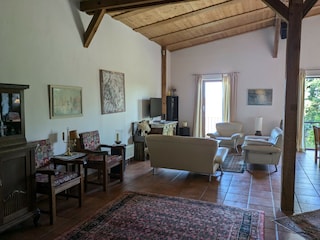 Wohnzimmer mit Seeblick