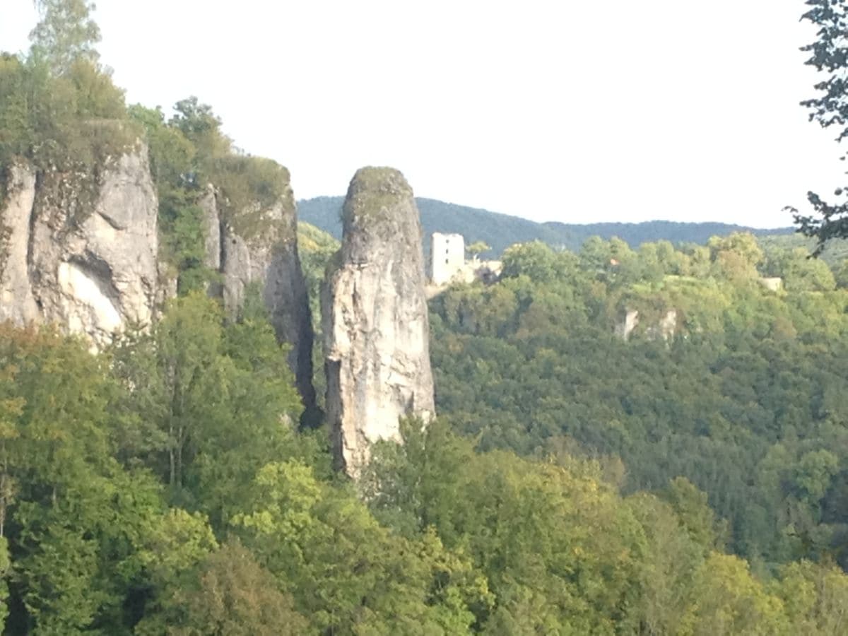 Ruinen Streitburg und Neideck auf einen Blick