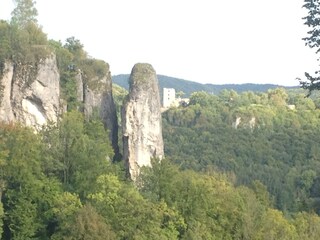 Ruinen Streitburg und Neideck auf einen Blick
