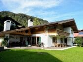 Chalet im Sommer