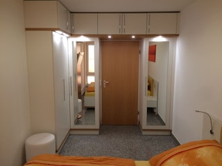 Schlafzimmer Schrank
