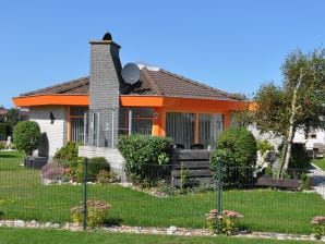 Bungalow "Seestern" in park Strandslag