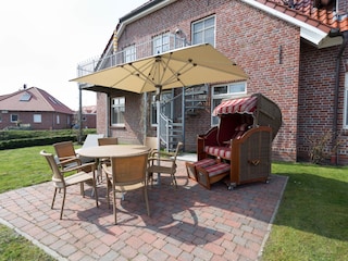 Terrasse mit Strandkorb
