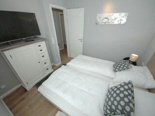 2. Schlafzimmer