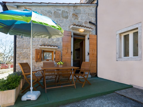 Holiday house Stone House Ana Funtana