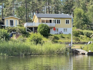 Eigenes Seegrundstück mit Badesteg, Sauna & Liegewiese