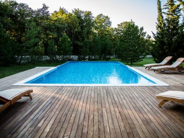 Holiday house Breg Villa