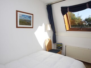 Doppelbettzimmer, lässt sich gut abdunkeln