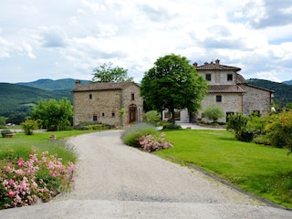 Das Haupthaus und die Windmühle