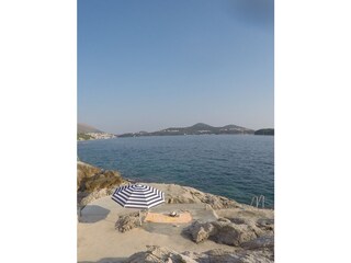 Privater Meerzugang mit genügend Liegefläche