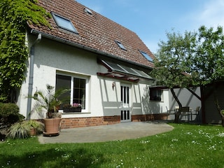 Rückansicht mit Sitzecke